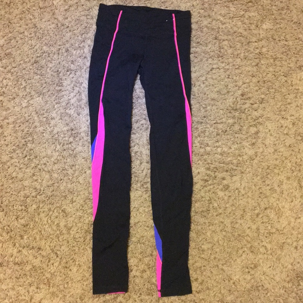 Athletic leggings